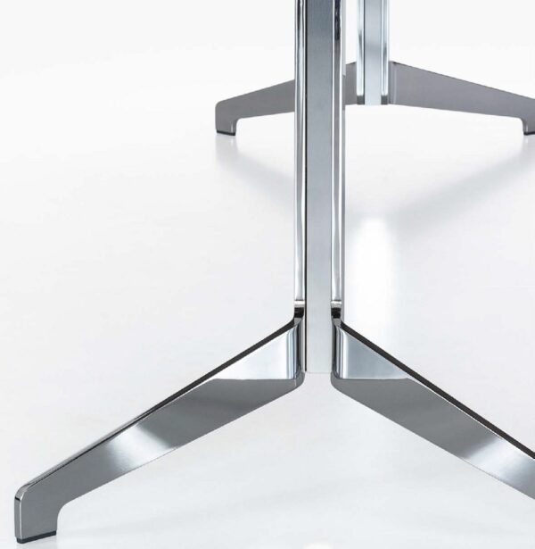 Fussgestell LX, Vollstahl mit Massivholztischplatte