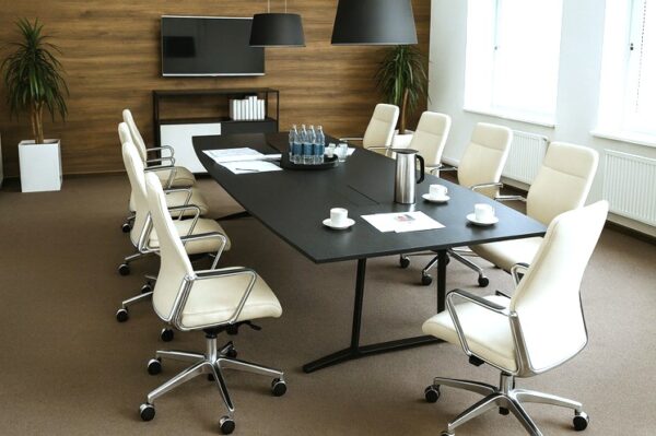 Konferenzmöbel hochwertig und repräsentativ Konferenzmöbel hochwertig und repräsentativ