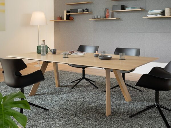 DV34 Konferenzraum Tisch einzeln, mit holzgestell und Tischplatte furniert DV34 Konferenzraum Tisch einzeln, mit holzgestell und Tischplatte furniert